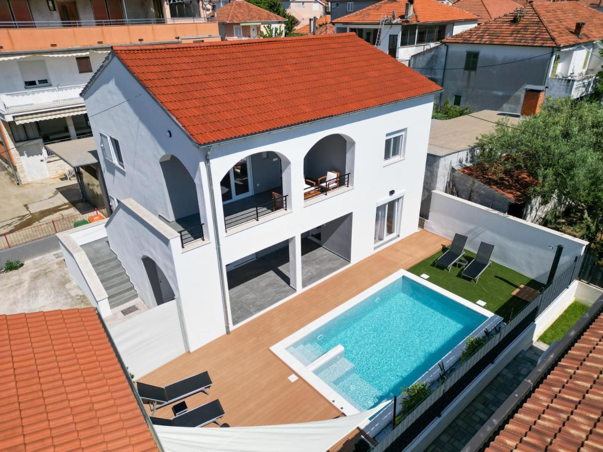 Bernie Apartments With A Pool Zadar Exteriör bild